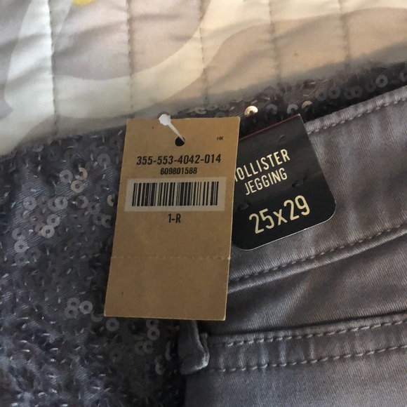 Hollister pant with sequined front size 1. W 25” - Picture 7 of 7